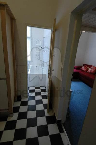 Pronájem bytu 1+kk 32 m², Rokycanova, Praha, Praha Pronájem bytu 1+kk 32 m², Rokycanova, Praha, Praha