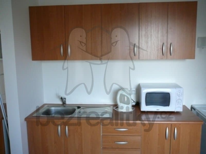 Pronájem bytu Garsoniéra 34 m², Českomoravská, Praha, Praha Pronájem bytu Garsoniéra 34 m², Českomoravská, Praha, Praha