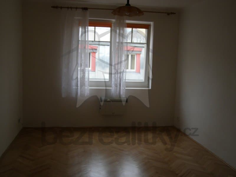 Pronájem bytu 2+1 54 m², Cetyňská, Praha, Praha Pronájem bytu 2+1 54 m², Cetyňská, Praha, Praha
