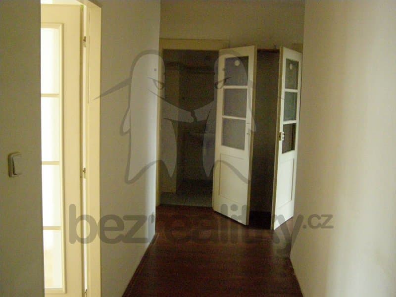 Pronájem bytu 2+1 54 m², Cetyňská, Praha, Praha Pronájem bytu 2+1 54 m², Cetyňská, Praha, Praha