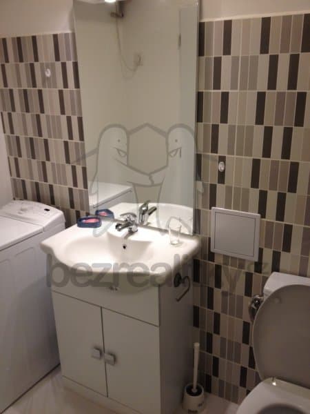 Pronájem bytu 2+kk 39 m², Kouřimská, Praha, Praha Pronájem bytu 2+kk 39 m², Kouřimská, Praha, Praha