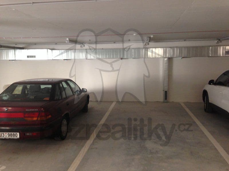 Pronájem garáže 15 m², Drahobejlova, Praha, Praha Pronájem garáže 15 m², Drahobejlova, Praha, Praha