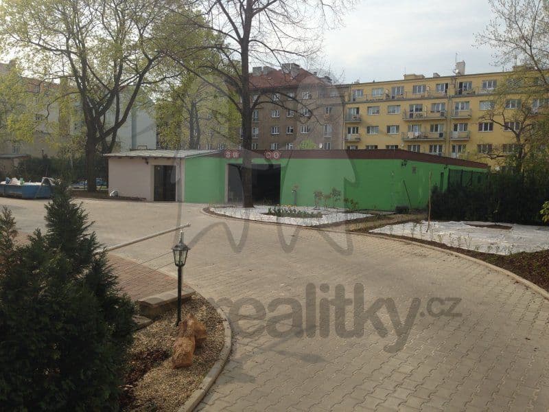 Pronájem garáže 15 m², Drahobejlova, Praha, Praha Pronájem garáže 15 m², Drahobejlova, Praha, Praha