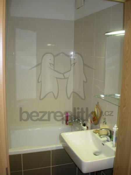 Pronájem bytu 2+kk 60 m², V dolině, Praha, Praha Pronájem bytu 2+kk 60 m², V dolině, Praha, Praha