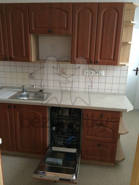 Pronájem bytu 4+1 67 m², Lidická třída, České Budějovice, Jihočeský kraj Pronájem bytu 4+1 67 m², Lidická třída, České Budějovice, Jihočeský kraj