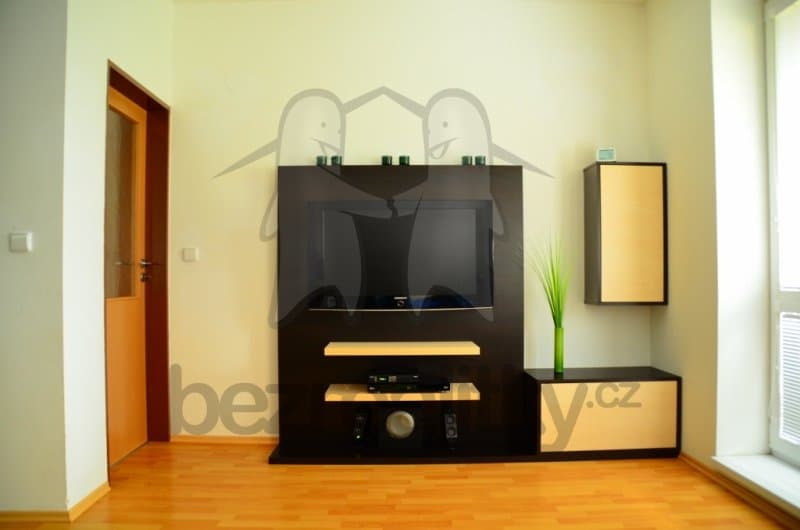 Pronájem bytu 2+kk 56 m², Karla IV, Rosice, Jihomoravský kraj Pronájem bytu 2+kk 56 m², Karla IV, Rosice, Jihomoravský kraj