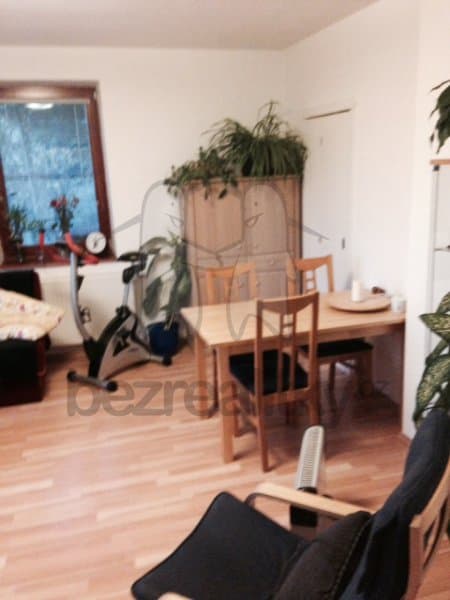 Pronájem bytu 2+1 57 m², Sadová, Statenice, Středočeský kraj Pronájem bytu 2+1 57 m², Sadová, Statenice, Středočeský kraj