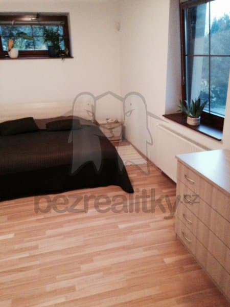 Pronájem bytu 2+1 57 m², Sadová, Statenice, Středočeský kraj Pronájem bytu 2+1 57 m², Sadová, Statenice, Středočeský kraj