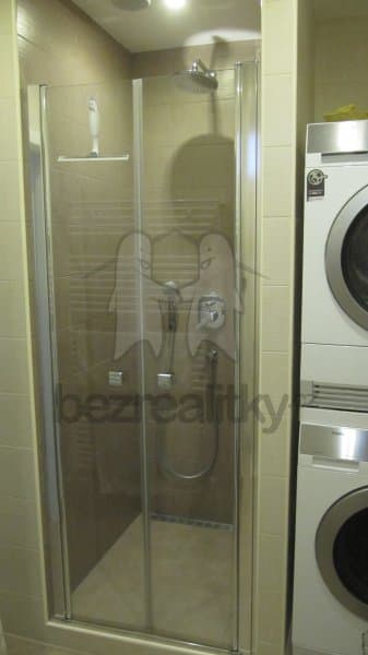Pronájem bytu 2+kk 42 m², Humpolecká, Praha, Praha Pronájem bytu 2+kk 42 m², Humpolecká, Praha, Praha