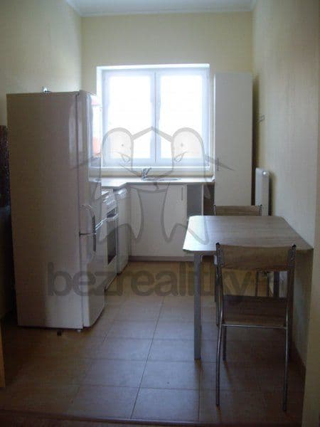 Pronájem bytu 1+kk 35 m², Dlouhá, Karlovy Vary, Karlovarský kraj Pronájem bytu 1+kk 35 m², Dlouhá, Karlovy Vary, Karlovarský kraj