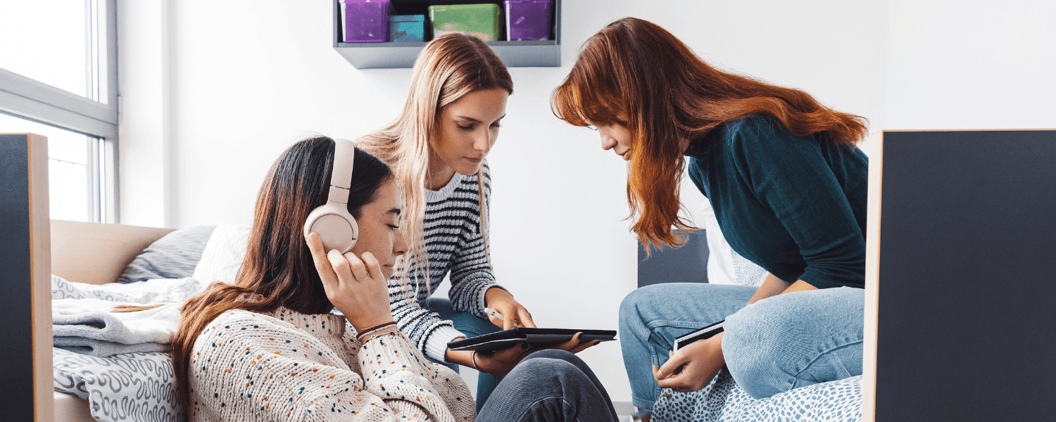 Pronájem bytu studentům na spolubydlení může vynést pronajímateli více peněz.