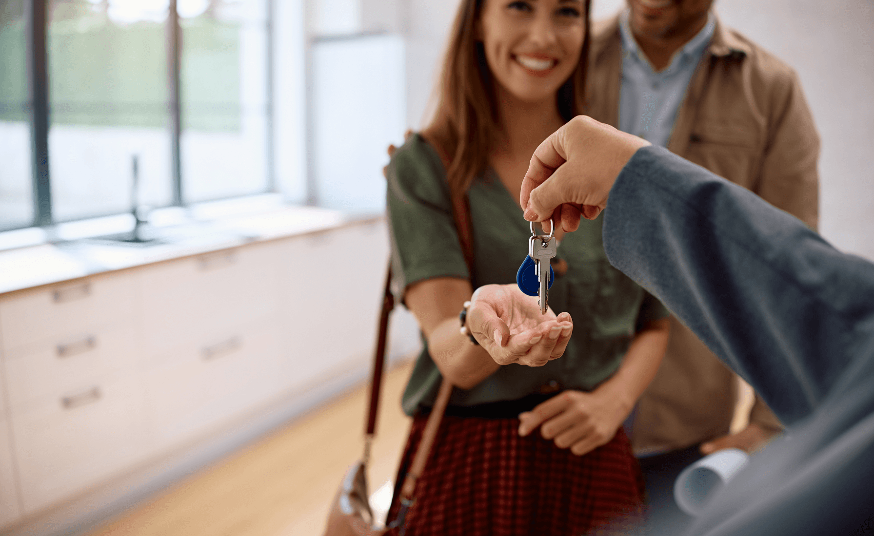 Úročíte kauci? Vrácení původní částky nájemníkům nestačí