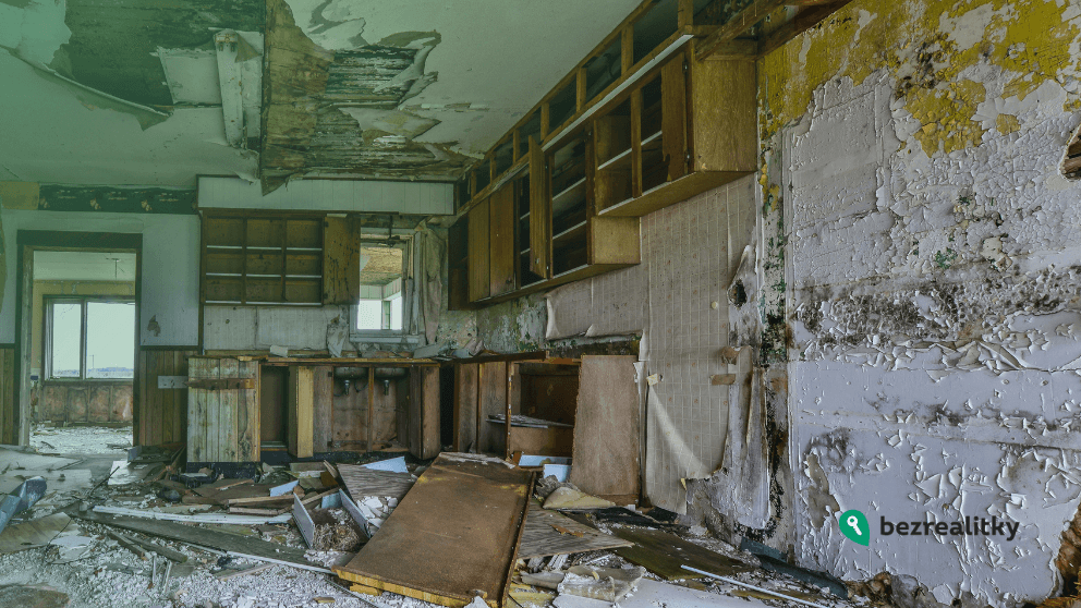 Účet za špatného nájemníka: Kolik proděláte na neplatičích a zničeném bytě?