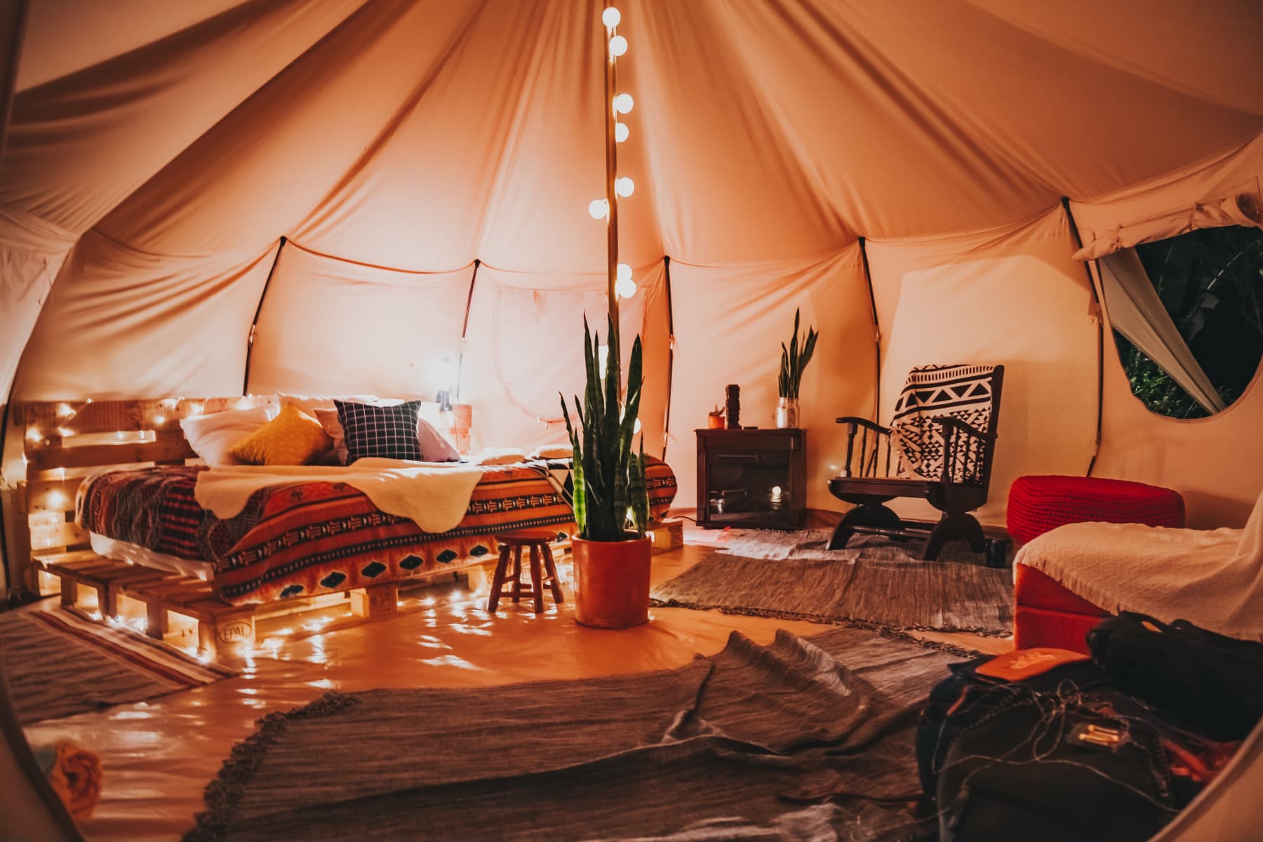 Glamping – kempování v přírodě s nádechem luxusu