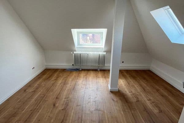 Pronájem bytu 1+1 40 m², Gutenbergstr. 2, Pforzheim Pronájem bytu 1+1 40 m², Gutenbergstr. 2, Pforzheim