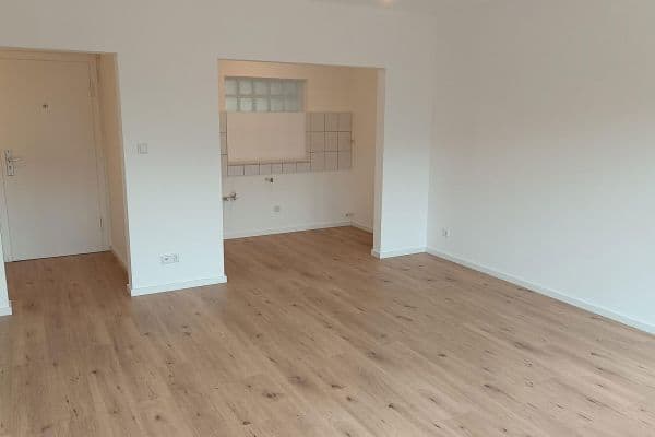 Prodej bytu 2+1 48 m², Viersener Straße 24, Mönchengladbach, Severní Porýní-Vestfálsko Prodej bytu 2+1 48 m², Viersener Straße 24, Mönchengladbach, Severní Porýní-Vestfálsko