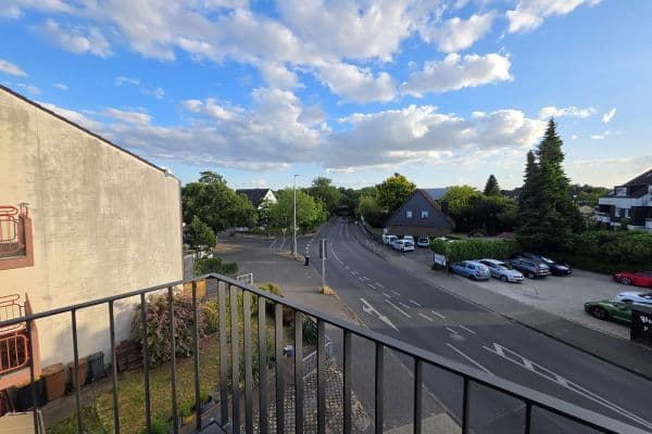 Pronájem bytu 3+1 110 m², Hilden Pronájem bytu 3+1 110 m², Hilden