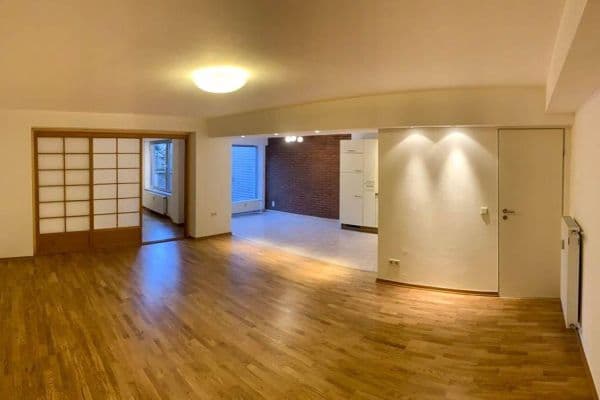 Pronájem bytu 1+kk 65 m², Köln, Severní Porýní-Vestfálsko Pronájem bytu 1+kk 65 m², Köln, Severní Porýní-Vestfálsko