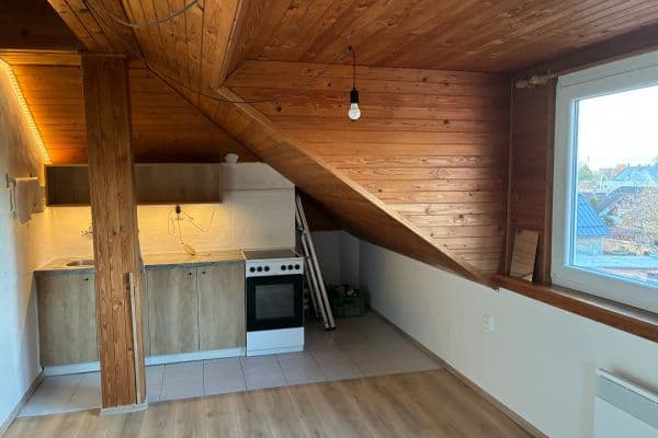 Pronájem bytu 2+kk 42 m², Komenského, Šternberk, Olomoucký kraj Pronájem bytu 2+kk 42 m², Komenského, Šternberk, Olomoucký kraj