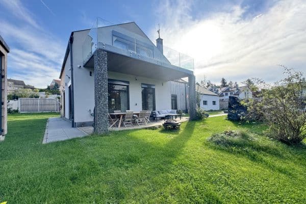 Prodej domu 411 m², pozemek 948 m², Na Obci, Hostouň Prodej domu 411 m², pozemek 948 m², Na Obci, Hostouň