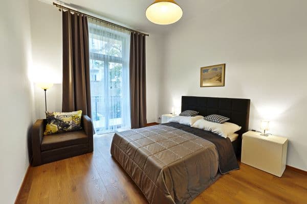 Pronájem bytu 52 m², náměstí Bratří Synků, Praha Pronájem bytu 52 m², náměstí Bratří Synků, Praha