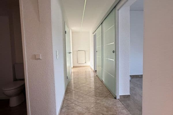 Pronájem bytu 3+kk 80 m², Altstadtstraße 25, Leverkusen Pronájem bytu 3+kk 80 m², Altstadtstraße 25, Leverkusen