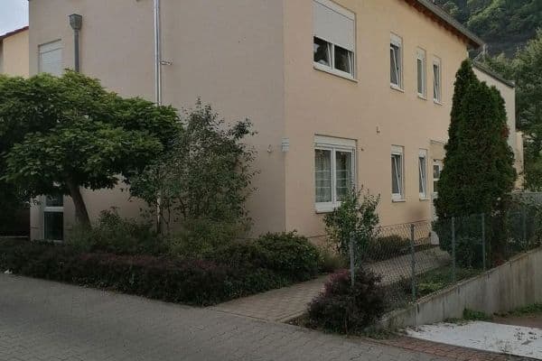 Pronájem bytu 2+1 48 m², Bad Münster am Stein-Ebernburg Pronájem bytu 2+1 48 m², Bad Münster am Stein-Ebernburg