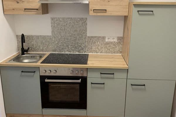 Pronájem bytu 1+1 30 m², Innerkoflerstrasse 2, Innsbruck, Tyrolsko Pronájem bytu 1+1 30 m², Innerkoflerstrasse 2, Innsbruck, Tyrolsko