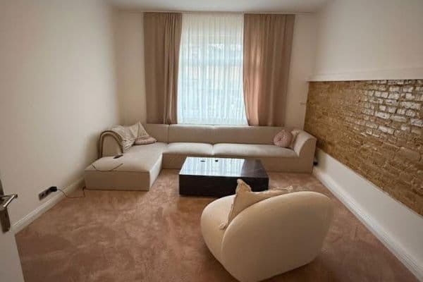 Prodej bytu 4+1 109 m², Letteallee 6, Berlin, Berlín Prodej bytu 4+1 109 m², Letteallee 6, Berlin, Berlín