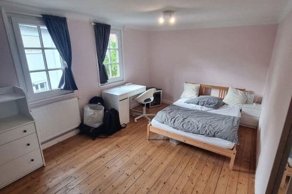 Pronájem bytu 15 m², Stuttgart Pronájem bytu 15 m², Stuttgart