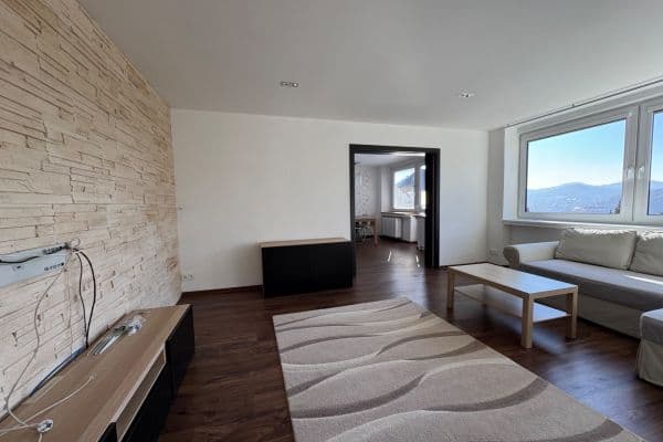 Pronájem bytu 3+1 90 m², Stoliční, Děčín Pronájem bytu 3+1 90 m², Stoliční, Děčín