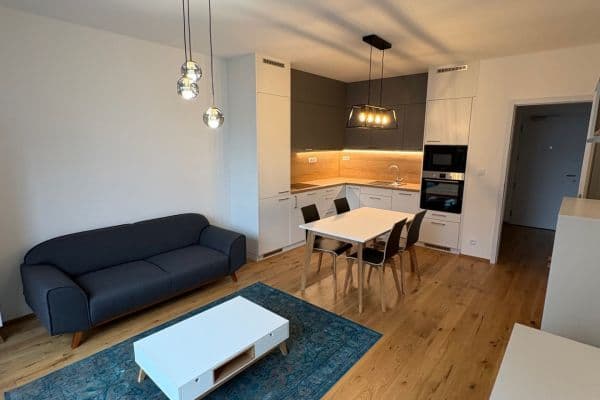 Pronájem bytu 2+kk 54 m², Závišova, Praha Pronájem bytu 2+kk 54 m², Závišova, Praha
