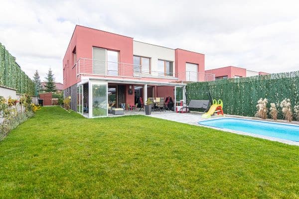 Prodej domu 162 m², pozemek 381 m², Zvoncová, Roztoky Prodej domu 162 m², pozemek 381 m², Zvoncová, Roztoky