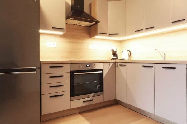 Pronájem bytu 1+1 42 m², Žitná, Hostivice, Středočeský kraj Pronájem bytu 1+1 42 m², Žitná, Hostivice, Středočeský kraj