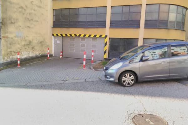 Pronájem garáže 16 m², Beniakova, Karlova Ves, Bratislavský kraj Pronájem garáže 16 m², Beniakova, Karlova Ves, Bratislavský kraj