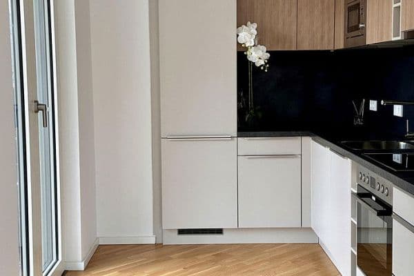 Pronájem bytu 2+kk 78 m², Wiesbadener Strasse 56 D, Berlin, Berlín Pronájem bytu 2+kk 78 m², Wiesbadener Strasse 56 D, Berlin, Berlín