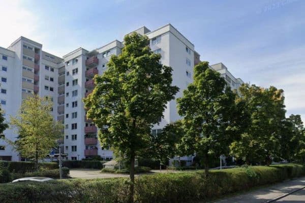 Pronájem bytu 2+1 61 m², Münchener Str. 10, Germering, Bavorsko Pronájem bytu 2+1 61 m², Münchener Str. 10, Germering, Bavorsko