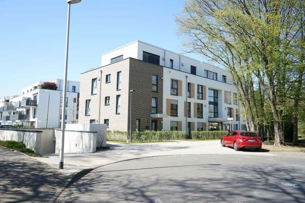 Pronájem bytu 3+1 98 m², Bonn, Severní Porýní-Vestfálsko Pronájem bytu 3+1 98 m², Bonn, Severní Porýní-Vestfálsko
