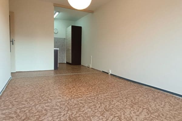 Prodej bytu 2+kk 45 m², Kurzova, Praha Prodej bytu 2+kk 45 m², Kurzova, Praha