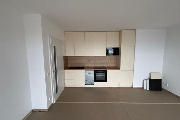 Pronájem bytu 1+kk 33 m², Tupolevova, Praha Pronájem bytu 1+kk 33 m², Tupolevova, Praha