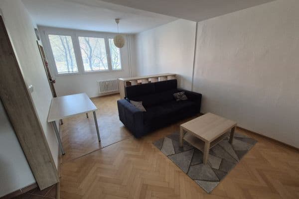 Pronájem bytu 2+1 56 m², Slavíčkova, Brno, Jihomoravský kraj Pronájem bytu 2+1 56 m², Slavíčkova, Brno, Jihomoravský kraj