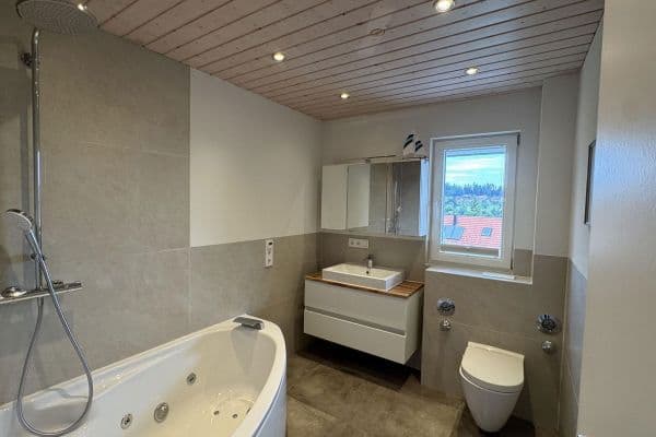 Pronájem bytu 2+kk 77 m², Freudenstadt, Bádensko-Württembersko Pronájem bytu 2+kk 77 m², Freudenstadt, Bádensko-Württembersko