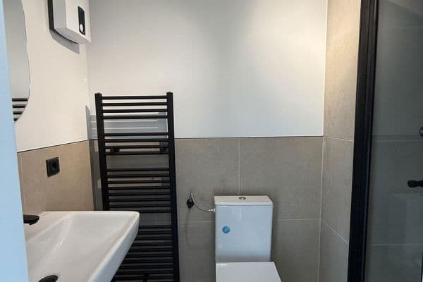 Pronájem bytu 1+kk 35 m², Neu Löhdorf 17, Solingen Pronájem bytu 1+kk 35 m², Neu Löhdorf 17, Solingen