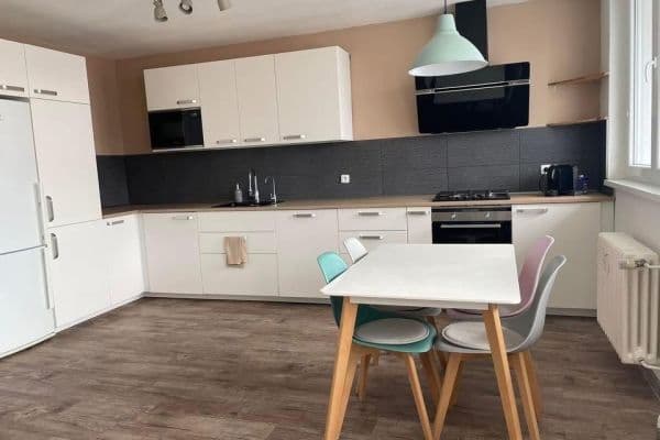 Pronájem bytu 3+kk 67 m², Na Cihelně, Český Brod Pronájem bytu 3+kk 67 m², Na Cihelně, Český Brod