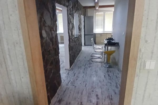 Pronájem bytu 2+1 60 m², Karla Buriana, Chomutov, Ústecký kraj Pronájem bytu 2+1 60 m², Karla Buriana, Chomutov, Ústecký kraj
