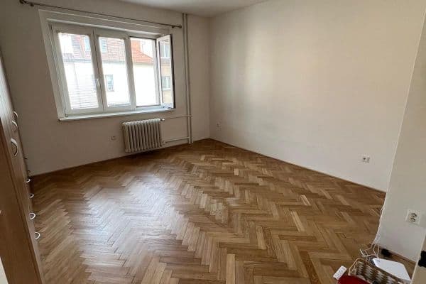 Pronájem bytu 2+kk 43 m², Koláčkova, Praha Pronájem bytu 2+kk 43 m², Koláčkova, Praha