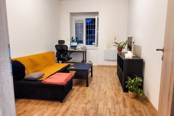 Pronájem bytu 2+1 31 m², Holečkova, Praha Pronájem bytu 2+1 31 m², Holečkova, Praha