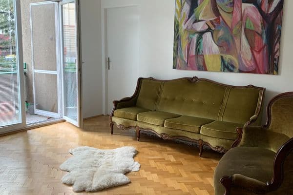 Pronájem bytu 3+1 102 m², Sokolská, Bratislava - mestská časť Staré Mesto Pronájem bytu 3+1 102 m², Sokolská, Bratislava - mestská časť Staré Mesto