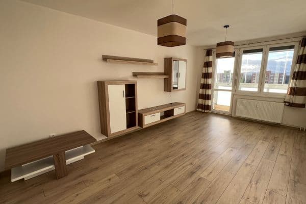 Pronájem bytu 3+1 78 m², Krčínova, České Budějovice Pronájem bytu 3+1 78 m², Krčínova, České Budějovice