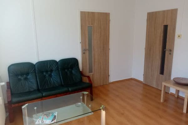 Prodej bytu 1+1 32 m², Lamačova, Praha Prodej bytu 1+1 32 m², Lamačova, Praha
